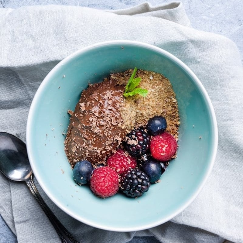 mousse au chocolat fruit rouge 800x800